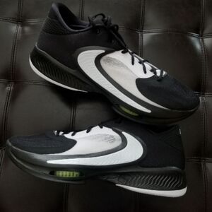 ❗Nike Freak 4 TB Basketball Shoes Size 17❗